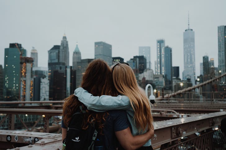 How to travel to New York city cheaply.